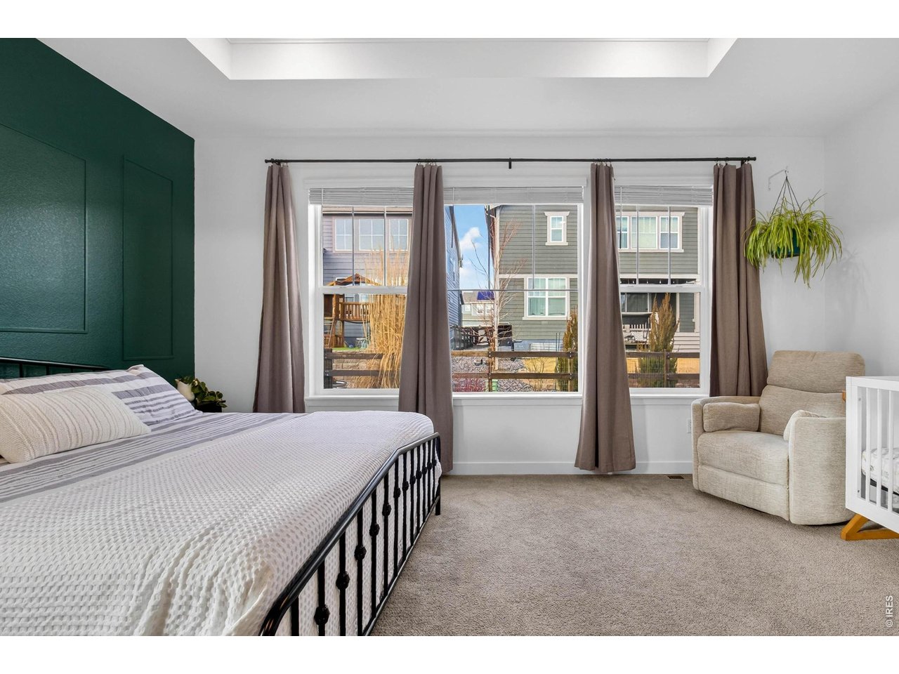 who needs recessed lighting when you've got natural light like this!