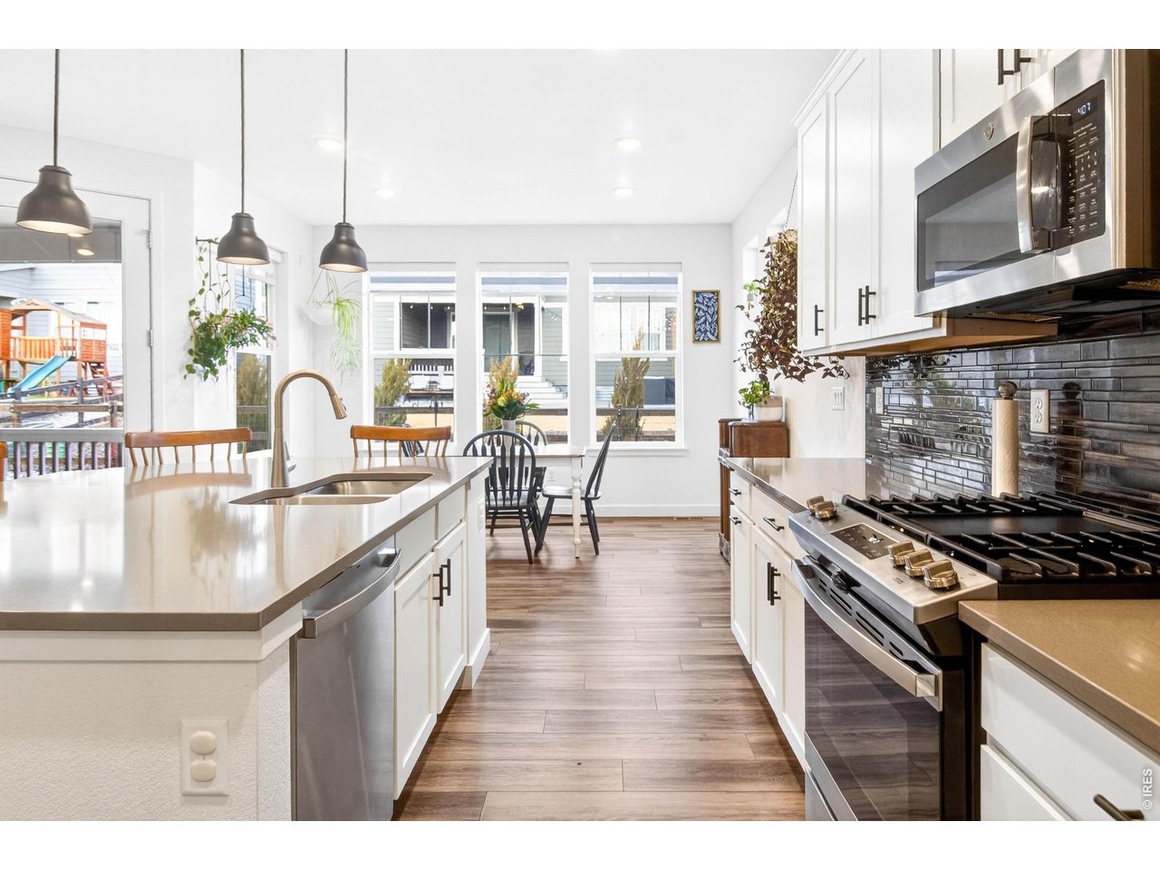 Gas range/oven