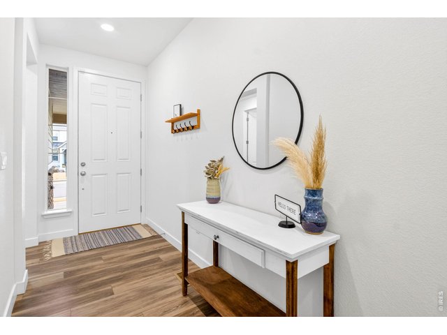 Property Photo 12 spacious entryway