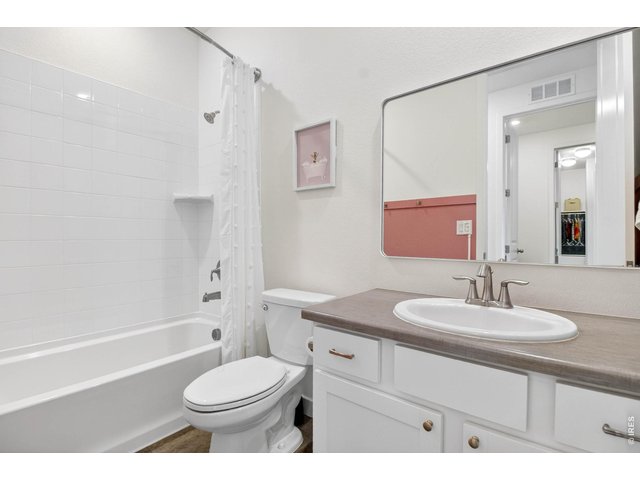 Property Photo 27 adjacent bathroom #1