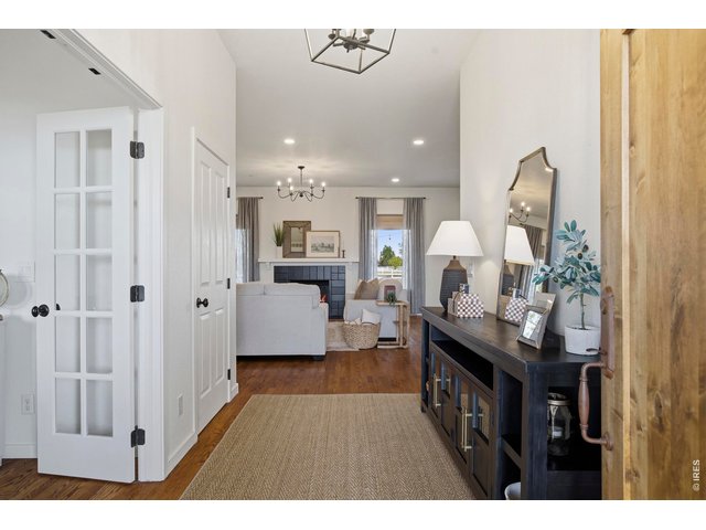Property Photo 6 Oversized front door and entryway