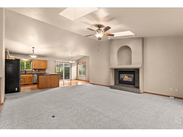 Property Photo 6 Lovely vaulted ceilings