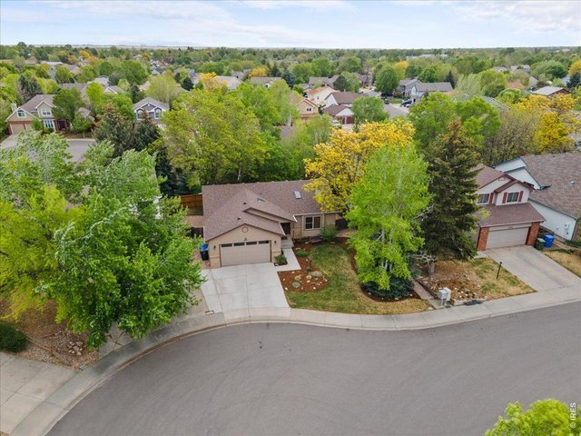 Property Photo 43 Private culdesac