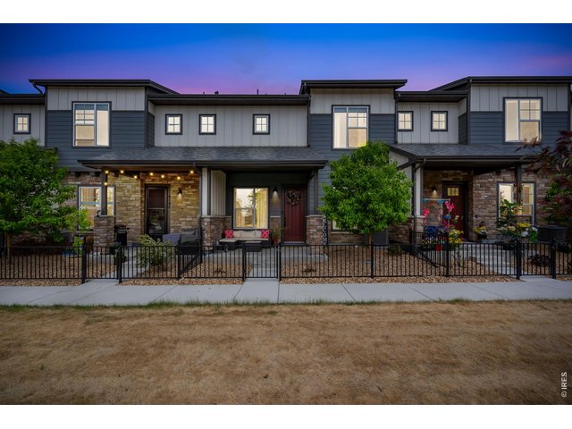 Property Photo 1 Welcome home to 4194 S Park Drive