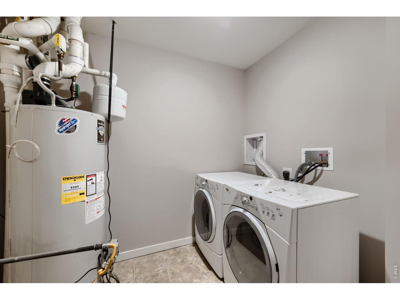 Washer & Dryer Included