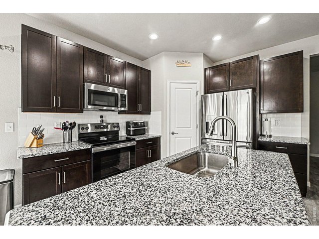 Property Photo 7 Kitchen