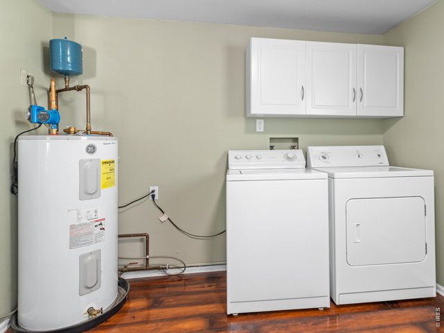 Property Photo 19 Utility/Laundry room in main cottage