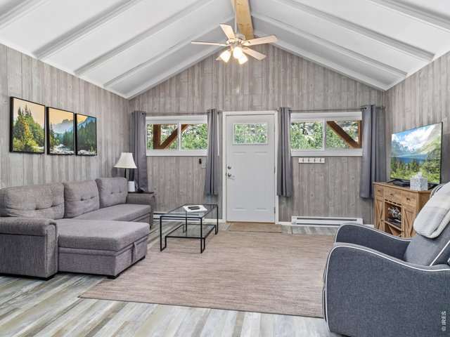 Property Photo 27 Cozy guest-favorite little cottage