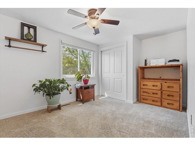 Property Photo 16 3rd bedroom