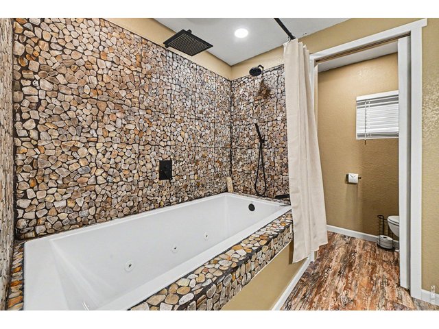 Property Photo 21 