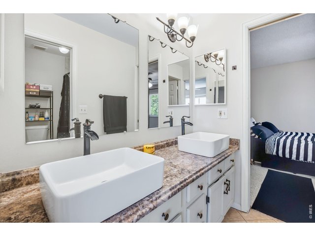Property Photo 10 Upstairs Bathroom