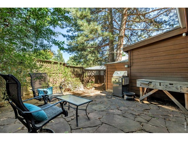 Property Photo 8 private patio