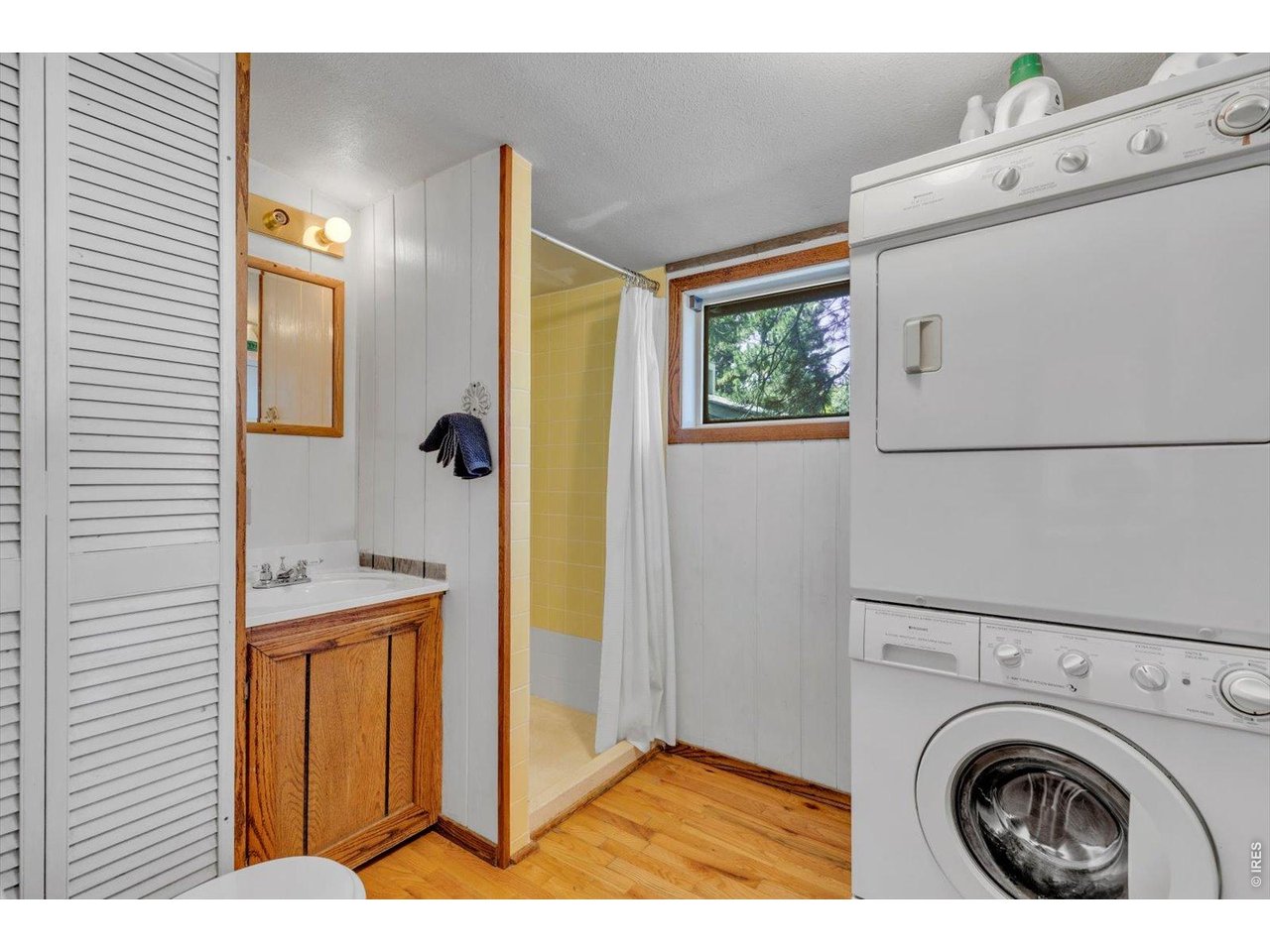 main level laundry and 3/4 bath