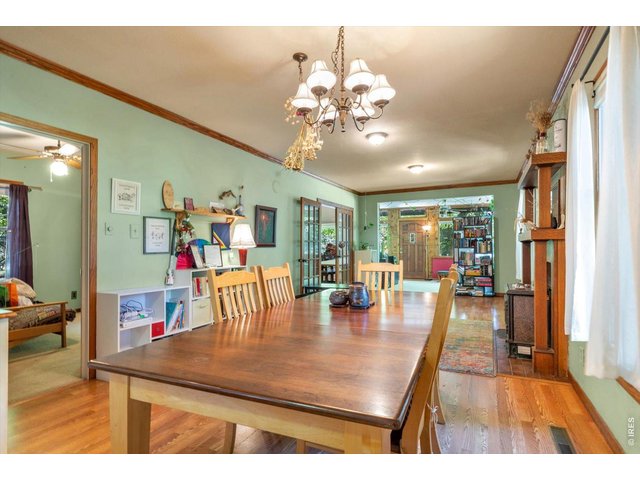 Property Photo 11 dining room 