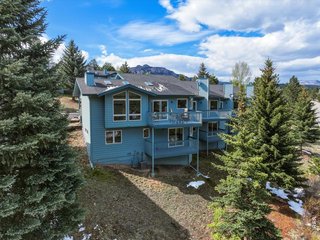 1861 Raven Ave F-1 Estes Park, CO 80517