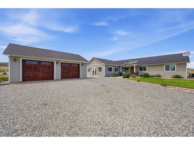 Property Photo 2 Completely remodeled home! Top of the line finishes, you have to see!