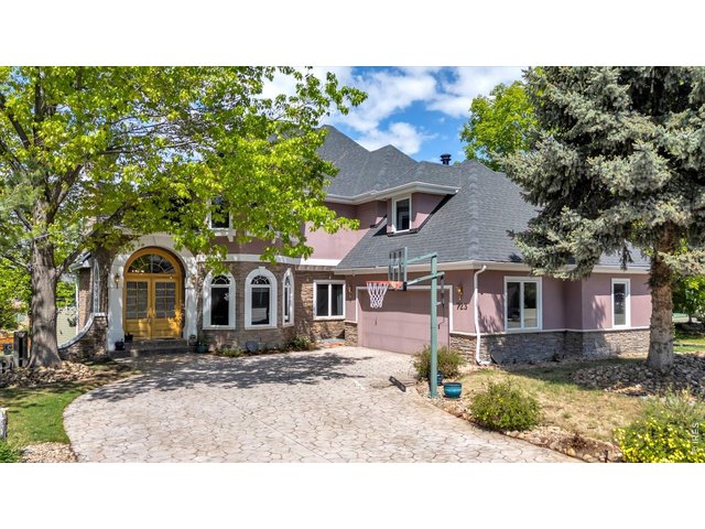 Property Photo 1 