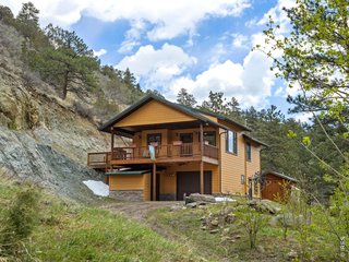 1002 Streamside Dr Glen Haven, CO 80532