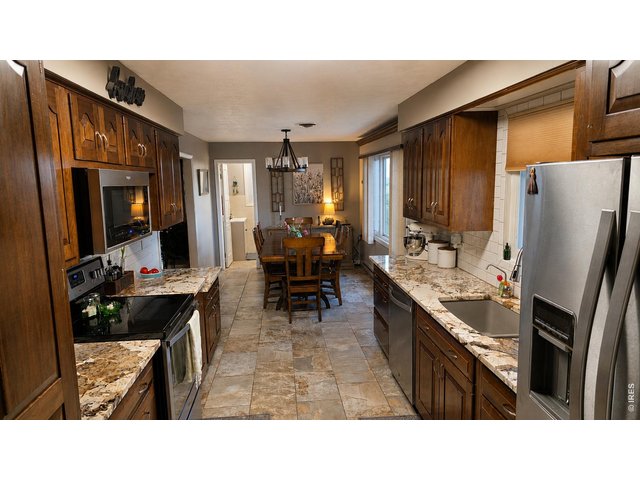 Property Photo 6 Kitchen with granite