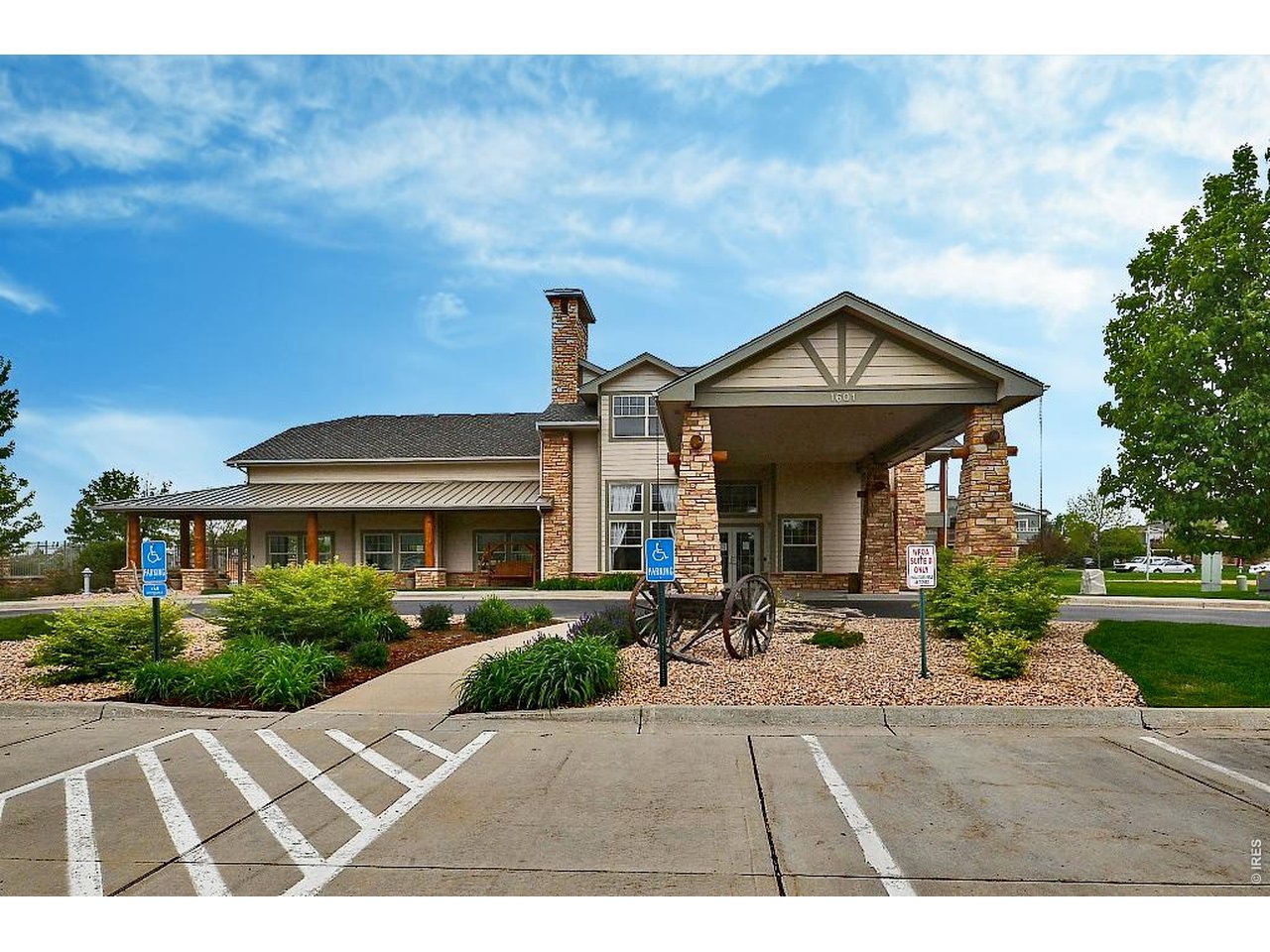 Community Clubhouse & Pool