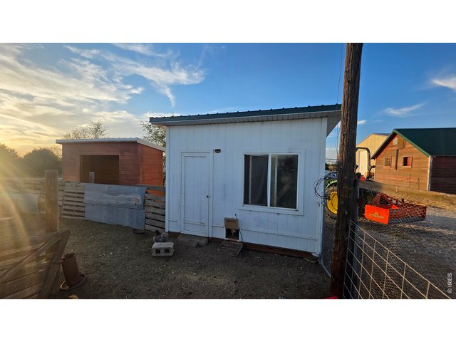 Property Photo 41 Chicken coop