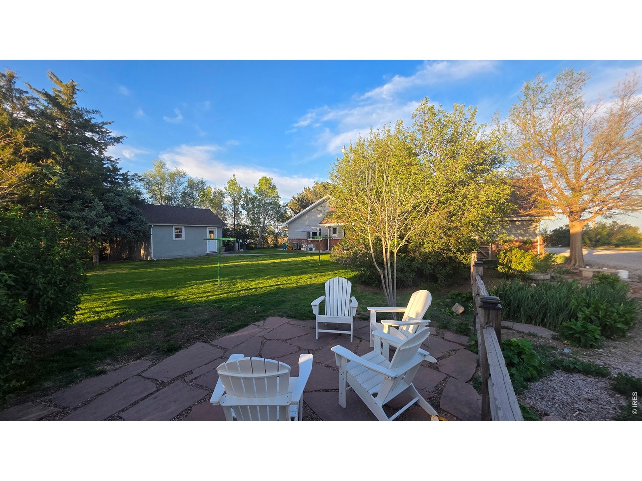 Flagstone patio