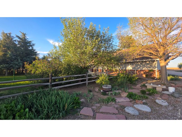 Property Photo 35 Flower garden