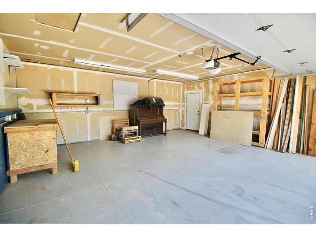 Property Photo 45 Garage 2