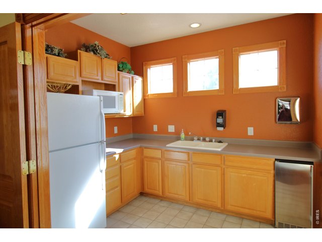 Property Photo 21 Clubhouse kitchen for when you want to entertain a larger group.