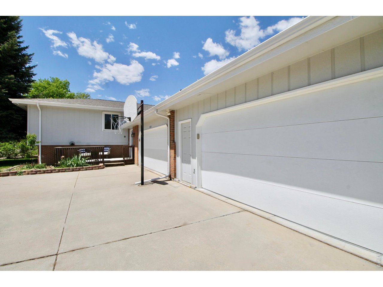 Four Car Garage