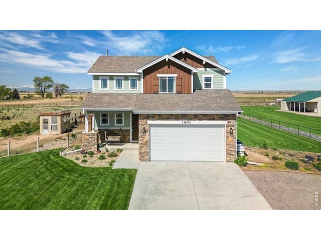 Property Photo 3 1401 7th St in Walkabout Acres