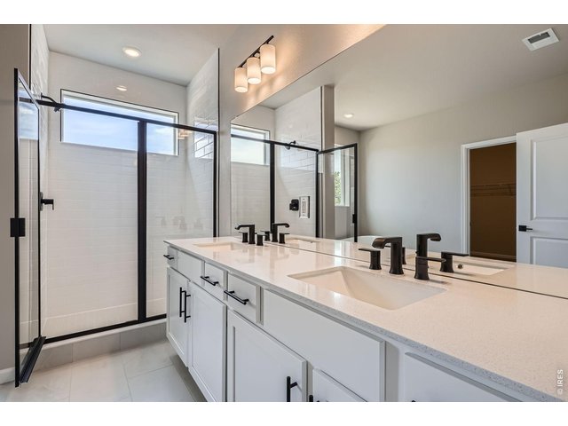 Property Photo 26 Dual vanities
