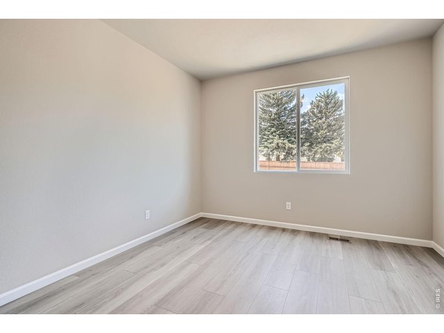 Property Photo 42 Office/flex space