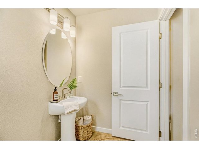 Property Photo 21 Main level bathroom