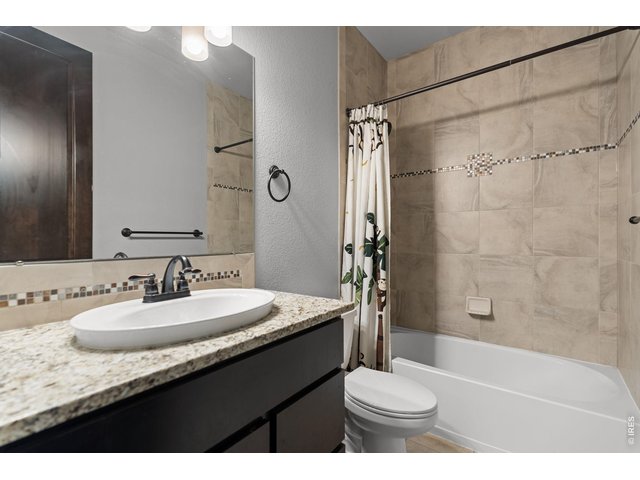 Property Photo 29 Guest bath