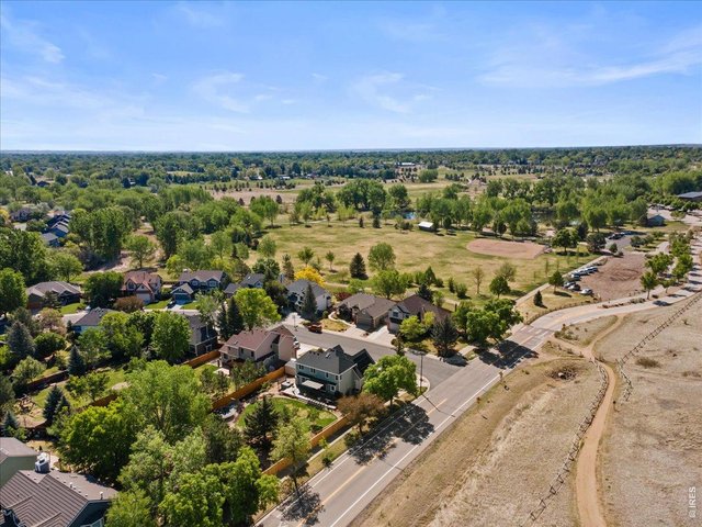 Property Photo 42 Cottonwood Glen Park around the corner