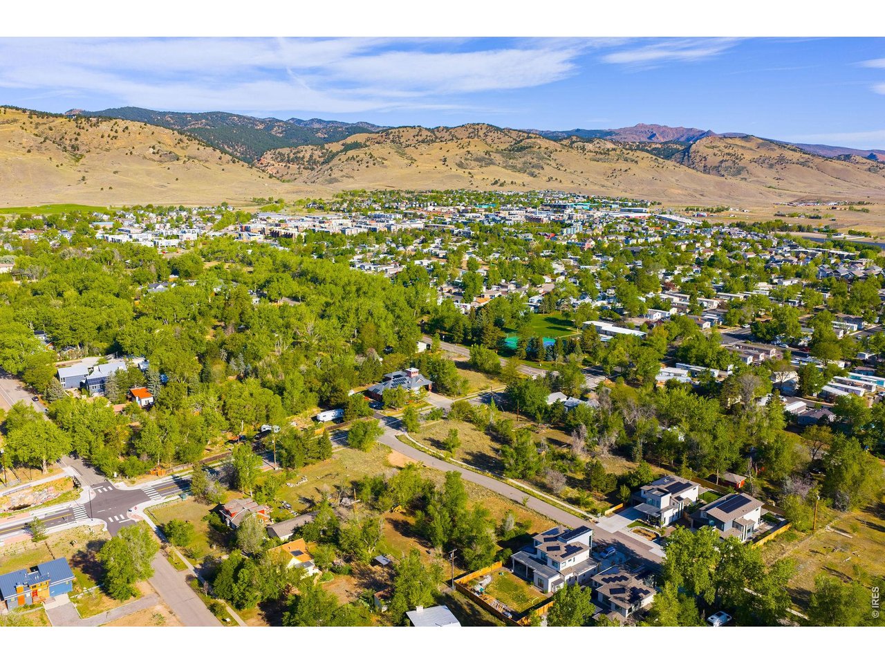 The property is located near Foothills Community Park, Boulder's extensive network of hiking and biking trails, top-rated schools
