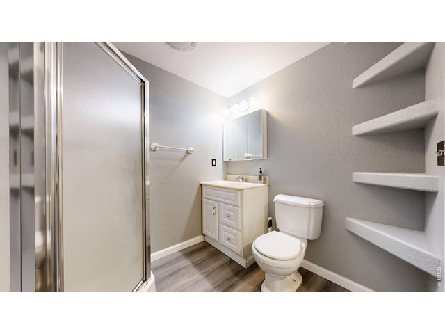 Property Photo 24 Bsmt 3/4 Bathroom