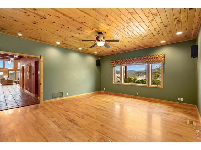 Property Photo 15 So many ways to enjoy this living/famly room area! 