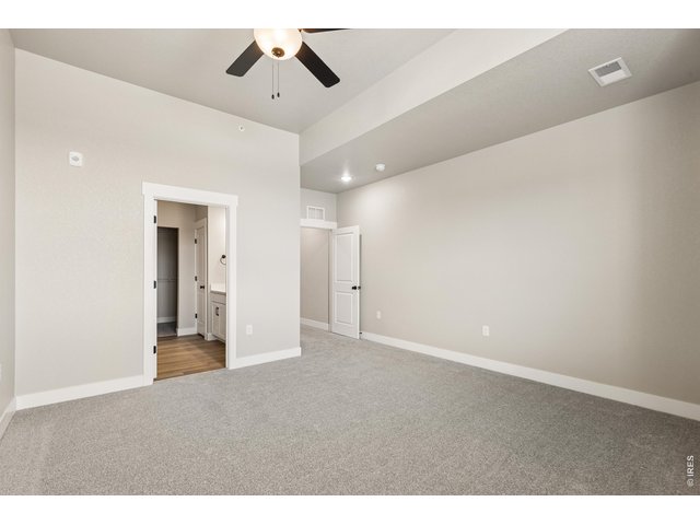 Property Photo 12 Ceiling fan included!