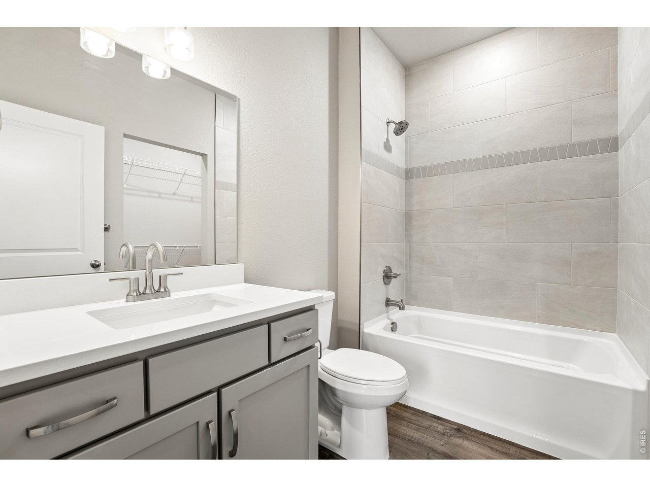 Property Photo 17 Second bathroom 