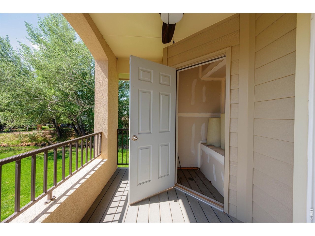 Storage space on the balcony