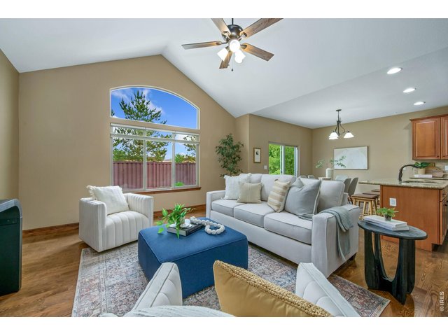 Property Photo 7 Large windows for great natural light