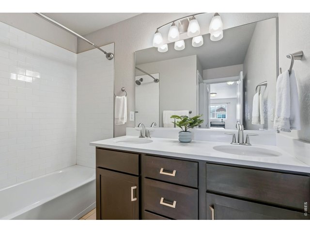 Property Photo 15 Primary Bathroom