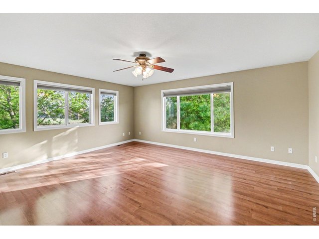 Property Photo 20 huge flex room/ bedroom 2