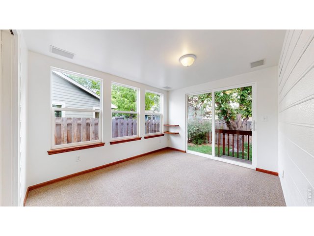 Property Photo 19 Sunroom