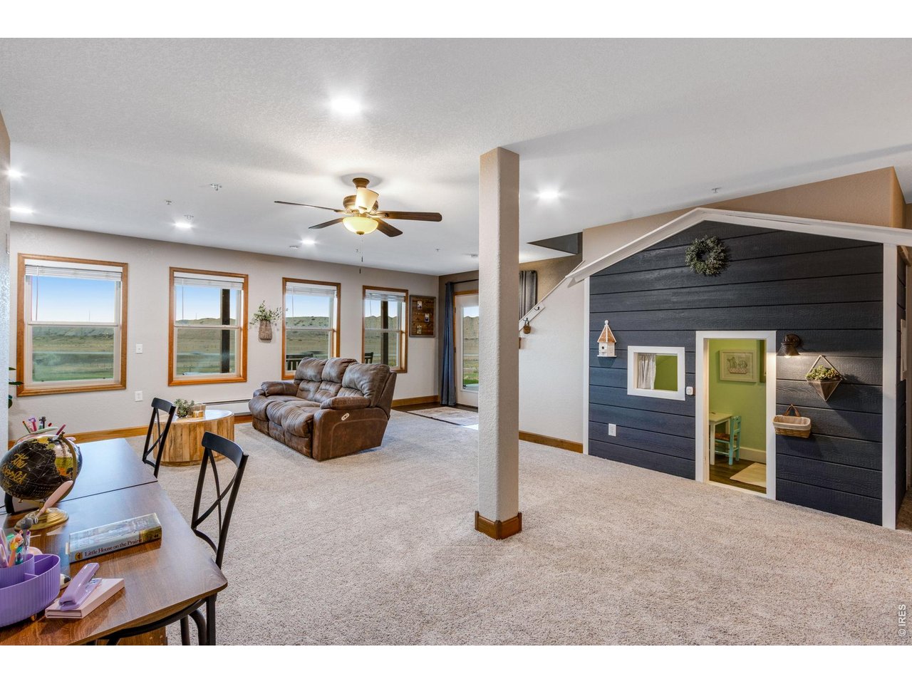 Fully finished walk-out basement 