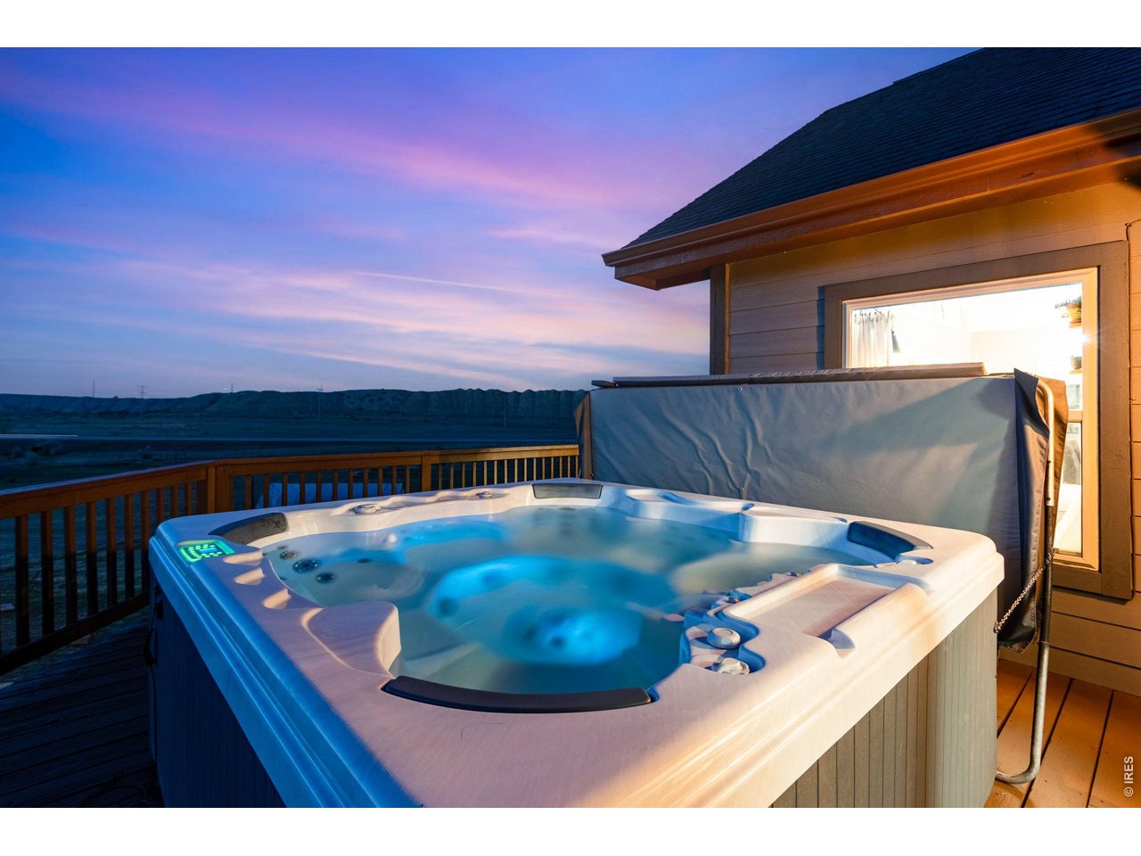 Hot Tub included 