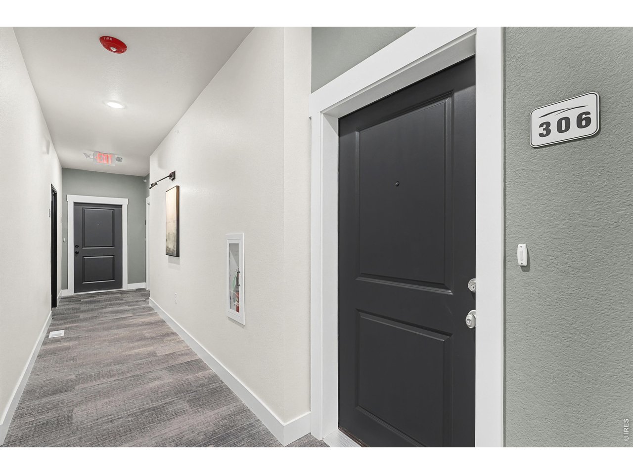 Property Photo 14 Secure entry hallway to your front door! 
