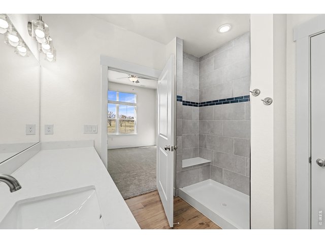 Property Photo 11 Primary shower